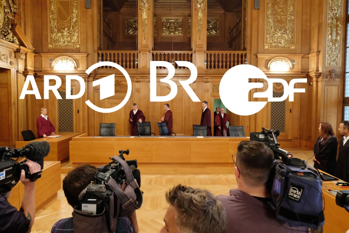 Das Bundesverwaltungsgericht in Leipzig hat erstmals einen Weg hin zur Anfechtung des Rundfunkbeitrags vorgezeichnet. Foto: Florian Werner/JF; verw. Bilder: Wiki Commons, picture alliance / Sebastian Willnow/dpa-Zentralbild/dpa | Sebastian Willnow