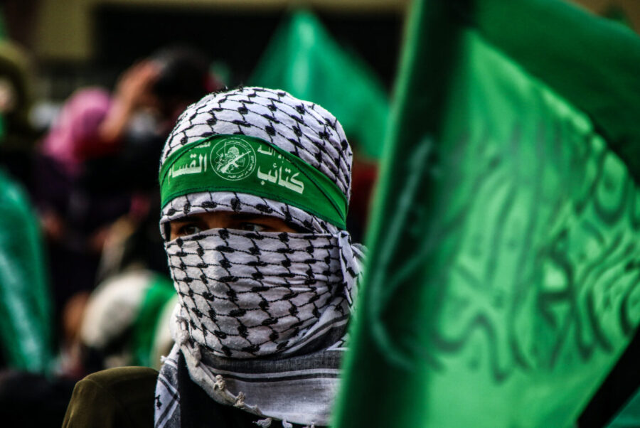 Ein Palästinenser, der der Hamas zugehörig ist