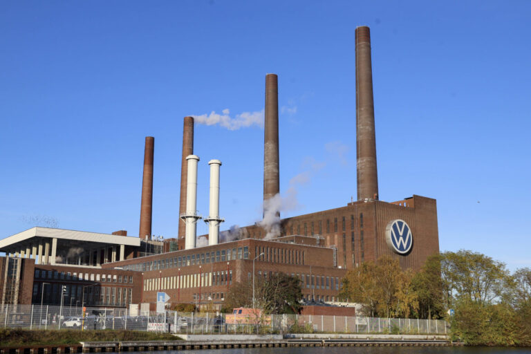 Das Volkswagen-Werk in Wolfsburg: Vor allem die Autoindustrie hat es schwer. (Themenbild/HVA)