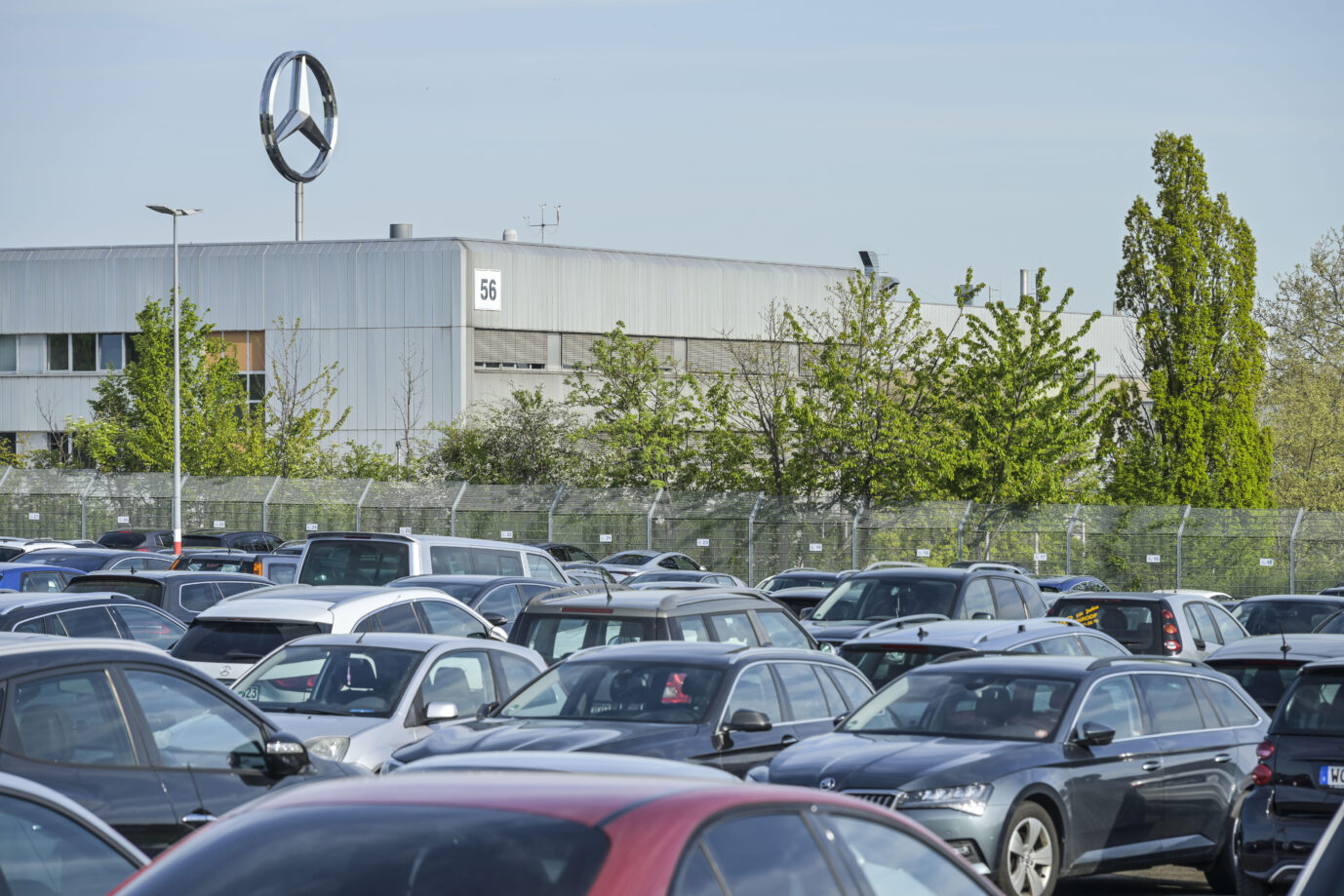 Mercedes Benz Werk, Daimler Truck AG, Mercedesplatz, Kassel, Hessen, Deutschland