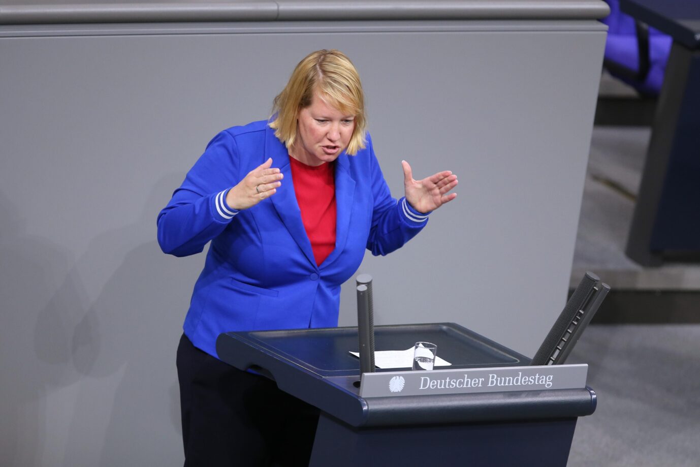 SPD-Fraktionsvize Wiebke Esdar spricht im Bundestag.
