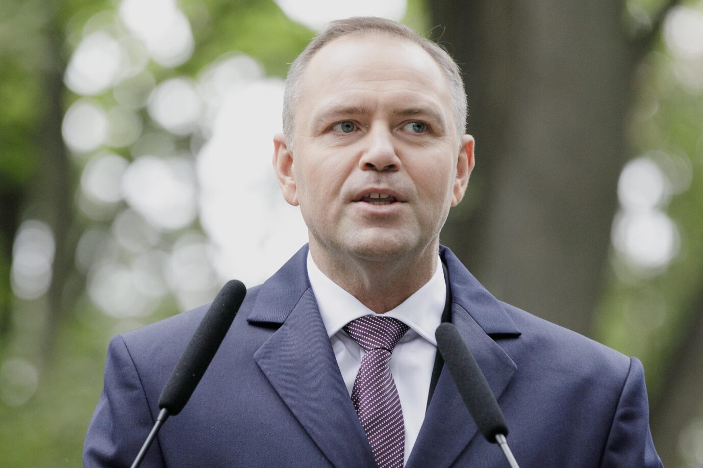 Lehnt den Migrationspakt ab: Polens Präsident Karol Nawrocki. Foto: picture alliance / Sipa USA | SOPA Images