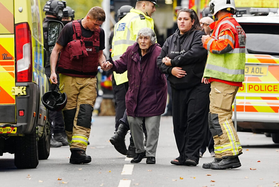 Zwei Tote sind bislang bestätigt nach dem Angriff auf eine Synagoge in Manchester