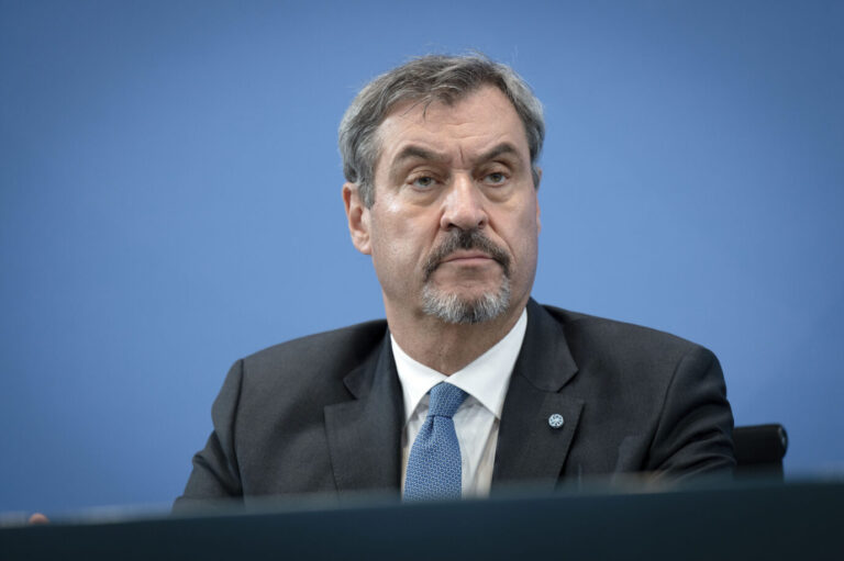 Bayerns Ministerpräsident Markus Söder (CSU) zur Waffenruhe im israelisch-arabischen Konflikt: „Die Hamas muß ihre Waffen abgeben und darf keine Rolle mehr spielen.“ (Themenbild/Porträt)