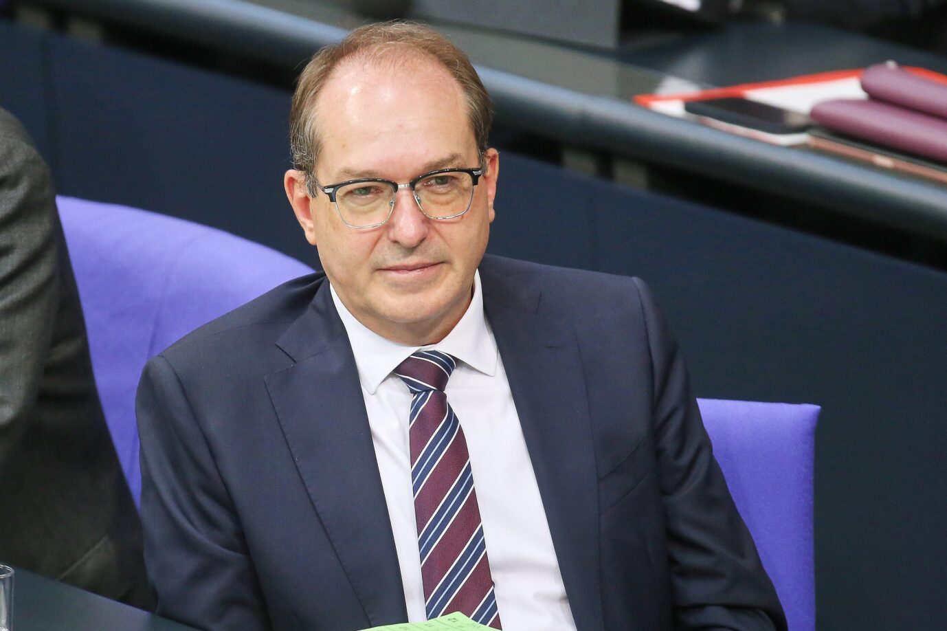 Berlin, Deutschland: Deutscher Bundestag: 31. Bundestagssitzung: Bundesminister des Innern Alexander Dobrindt (CSU)