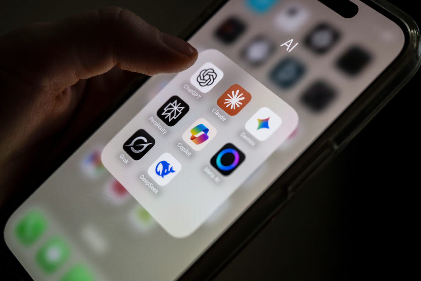 Weil KI Strom in ungeheuren Mengen braucht, setzen Google und Konsorten auf Kernkraft (Symbolbild).