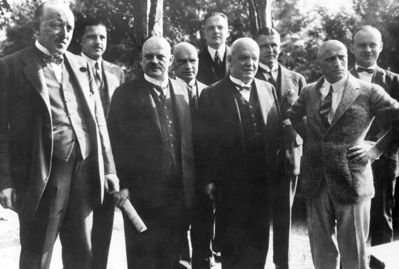 Die deutsche Locarno-Delegation mit Außenminister Gustav Stresemann (3. v. l.) stand vor bedeutenden Verhandlungen.
