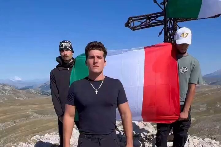 Italienischer Influencer Lorenzo Caccialupi: Initiierte in seinem Land die Aktion „Hiß deine Flagge“. (Themenbild)