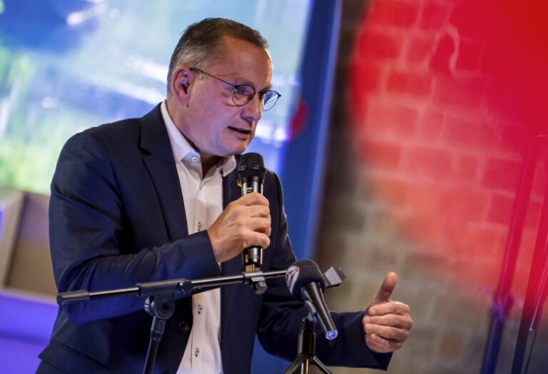 Machte eine brisante Anfrage öffentlich: AD-Chef Tino Chrupalla. Foto: picture alliance/dpa | Fabian Sommer