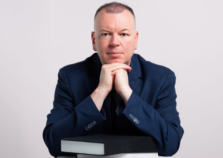 Der österreichische Medien- und Kommunkationstheoretiker Dr. Stefan Weber (Wien), Deutschlands bekanntester „Plagiatsjäger“. Foto: privat