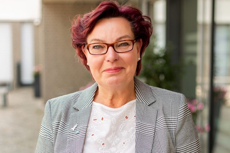 Die gerade gewählte stellvertretende Bürgermeisterin von Bad Salzuflen, Sabine Reinknecht (AfD), soll abberufen werden.