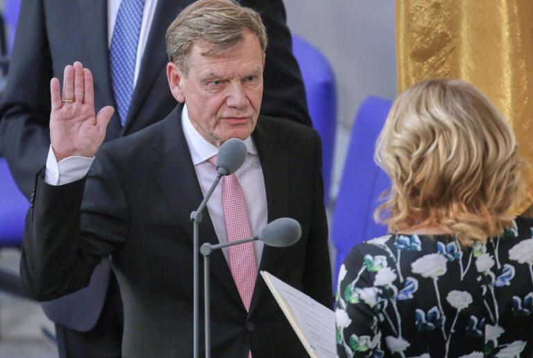 Schneller Abgang? Heute vor sechs Monaten wurde Johann Wadephul als erster CDU-Außenminister seit 60 Jahren vereidigt.