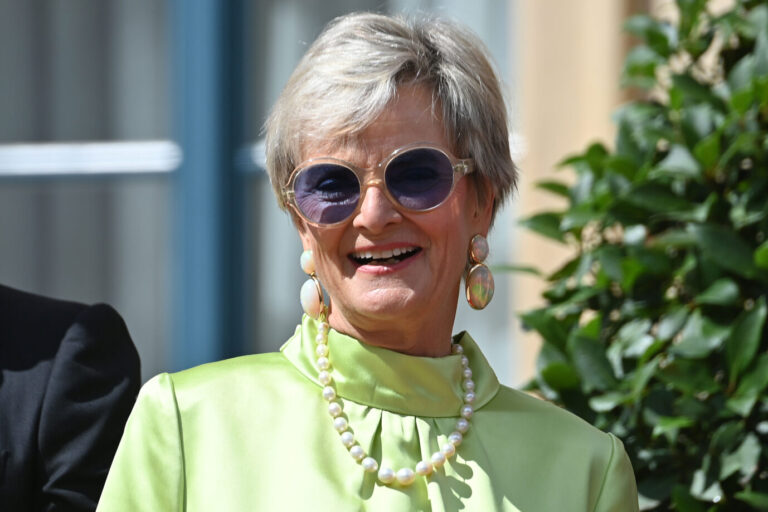 Konservative Kritikerin und Buchautorin („Lieber unerhört als ungehört“) Gloria Fürstin von Thurn und Taxis