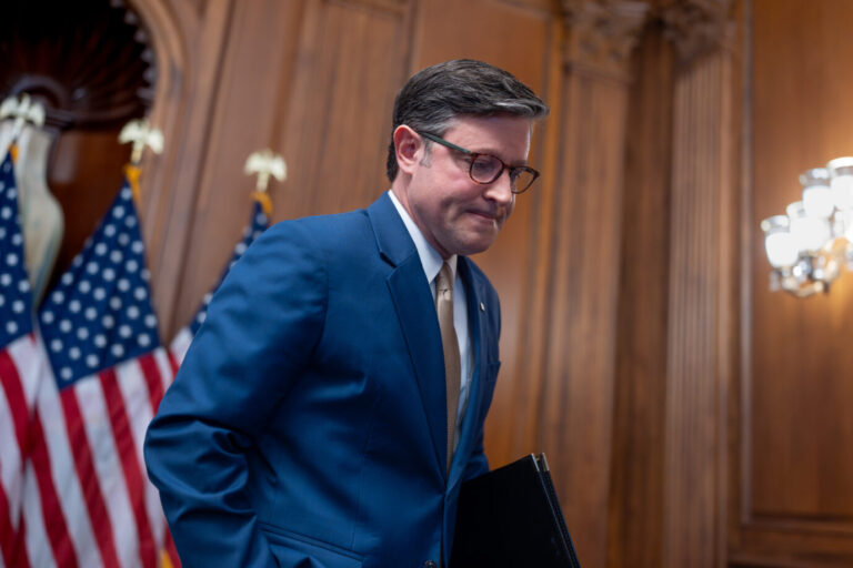 Mike Johnson, Sprecher des US-Repräsentantenhauses, warnt vor den Auswirkungen des Wahlsieges von Zohran Mamdani.