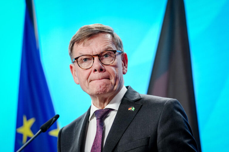 Außenminister Johann Wadephul (CDU): „Jeder, der bei uns bleibt und sich bei uns in unsere Gesellschaft einbringt, integriert arbeitet, ist weiterhin willkommen.“ (Themenbild)