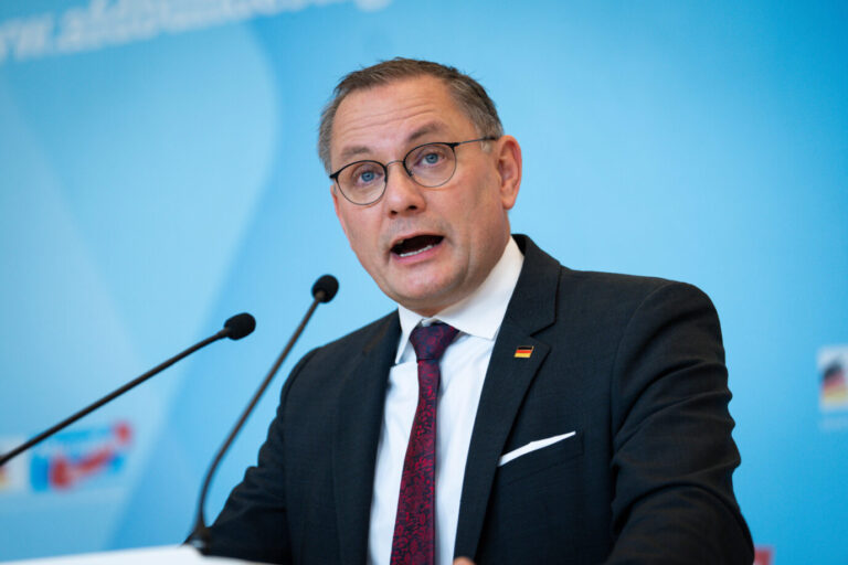 Wirft Bundespräsident Frank-Walter Steinmeier eine spalterische Rede vor: AfD-Chef Tino Chrupalla.