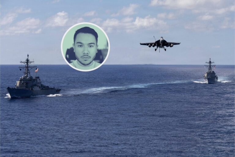 Auf Befehl von US-Präsident Trump bewegen sich zwei amerikanische Kriegsschiffe und ein amerikanischer Kampfflieger durch die Gewässer der Karibik, nahe Venezuela