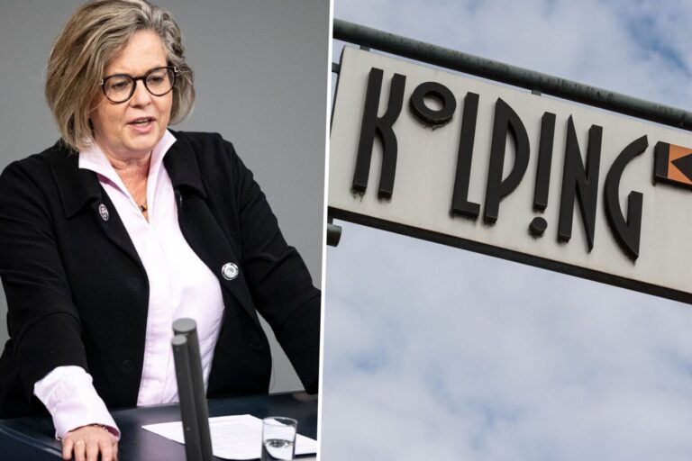 Das Bild zeigt die Kolping-Bundesvorsitzende und ehemalige Bundestagsabgeordnete Ursula Groden-Kranich (CDU), sowie ein Schild mit dem Logo des Sozialverbands.