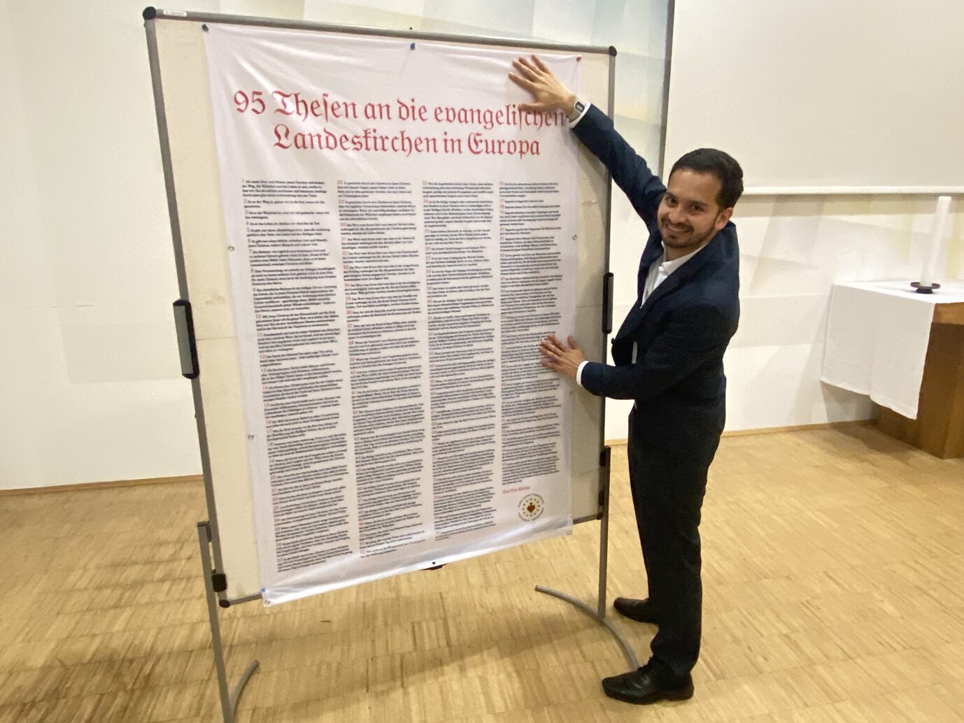 Sekretär des Leitungsteams der „Kreuzträger“, Jorge Monsalve: „Alle unsere Thesen sind bekenntniskonform.“ Mit den neuen "95 Thesen" ruft sein Verein zu einer Wende in den evangelischen Kirchen Europas auf. (Themenbild)