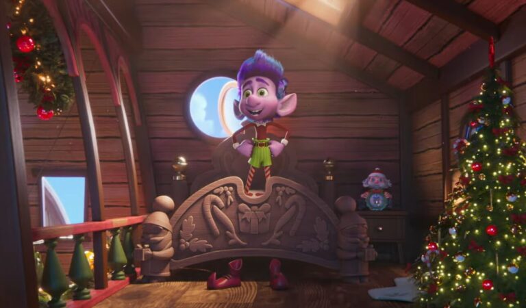 In "Mission Santa: Ein Elf rettet Weihnachten" trumpft ein kleiner Helfer groß auf.