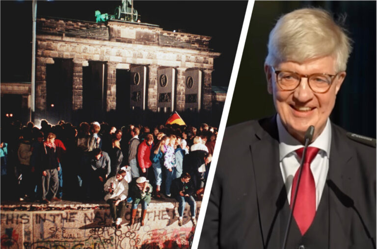 Jubelnde Menschen auf der Berliner Mauer am Brandenburger Tor: Historiker Karlheinz Weißmann (r.) während seiner Festrede bei der AfD zu 35 Jahren Deutscher Einheit.