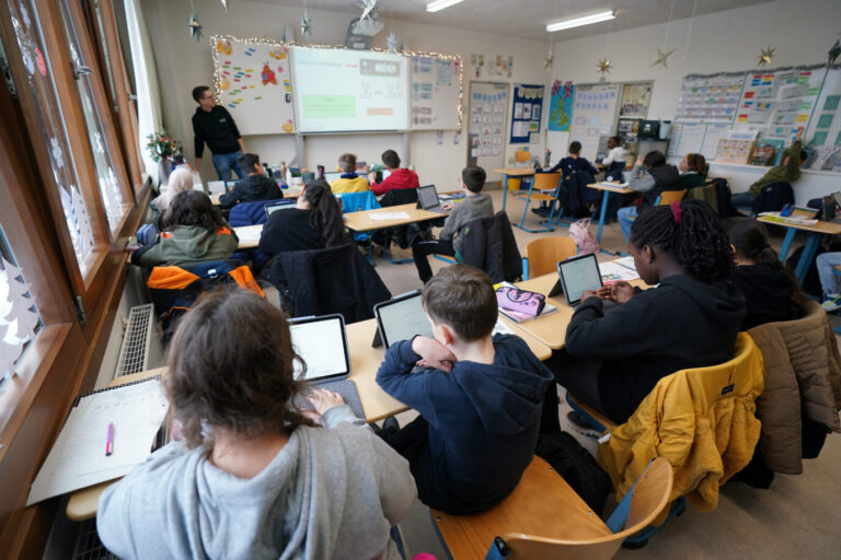 Viele Schüler scheitern an den elementarsten Dingen. Symbolbild: picture alliance/dpa | Marcus Brandt