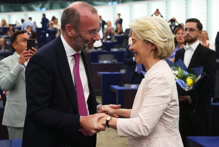 Angeblich einig über das Aus des Verbrenner-Aus‘: EVP-Chef Manfred Weber und EU-Kommissionspräsidentin Ursula von der Leyen.