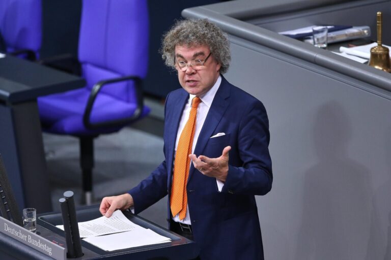Matthias Moosdorf im Bundestag: keine Zeugen für den Hitlergrußvorwurf. Foto: picture alliance / dts-Agentur | -