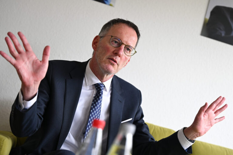 Behauptete eine „vielleicht bewußte Falschdarstellung“ aufseiten der AfD: Innenminister Ebling.