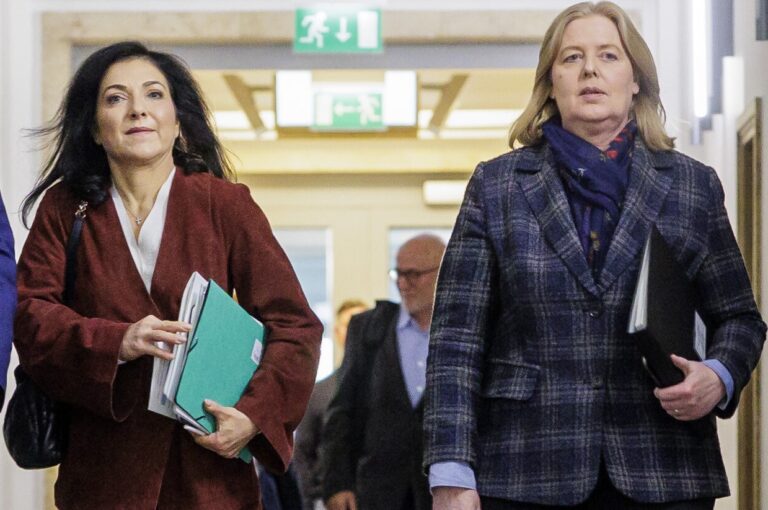 Streiten um die Bürgergeld-Änderungen: Wirtschaftsministerin Katherina Reiche (CDU) und Arbeitsministerin Bärbel Bas (SPD).