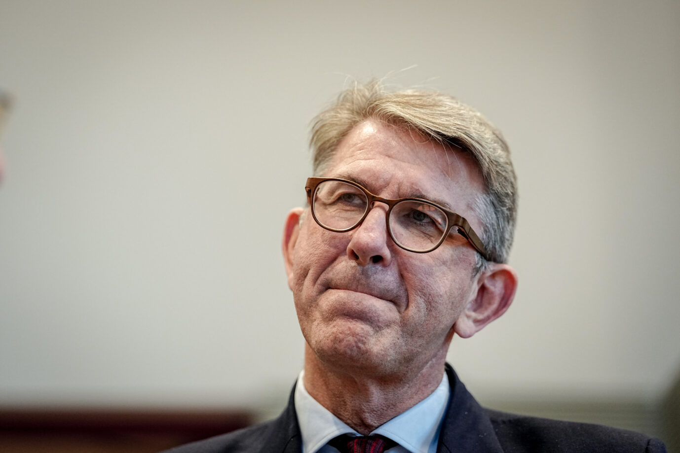 Sein Unternehmen hat bereits eine Unterlassungserklärung im Fall Stefan Weber unterzeichnet: Kulturstaatsminister Wolfram Weber. Foto: picture alliance/dpa | Kay Nietfeld