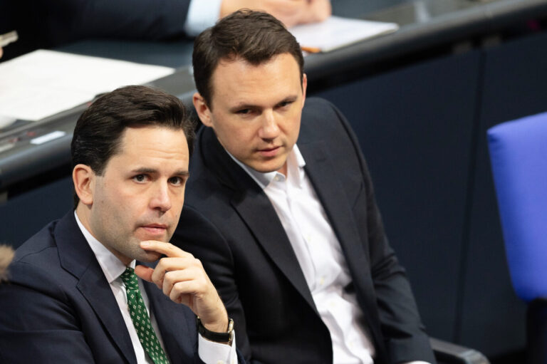 CDU-Bundestagsabgeordnete Johannes Winkel und Pascal Reddig: Knicken sie beim Rentenpaket ein? (Themenbild)