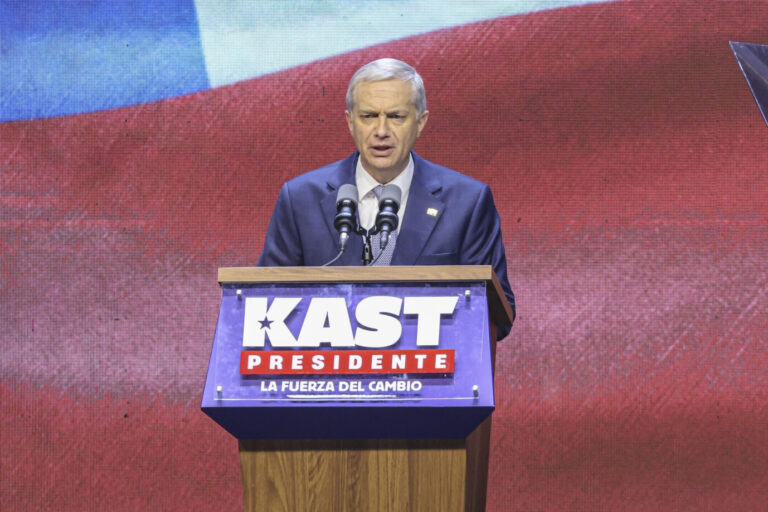 Nach dem Wahlsieg schlägt Chiles designierter Präsident Antonio Kast versöhnliche Töne an.