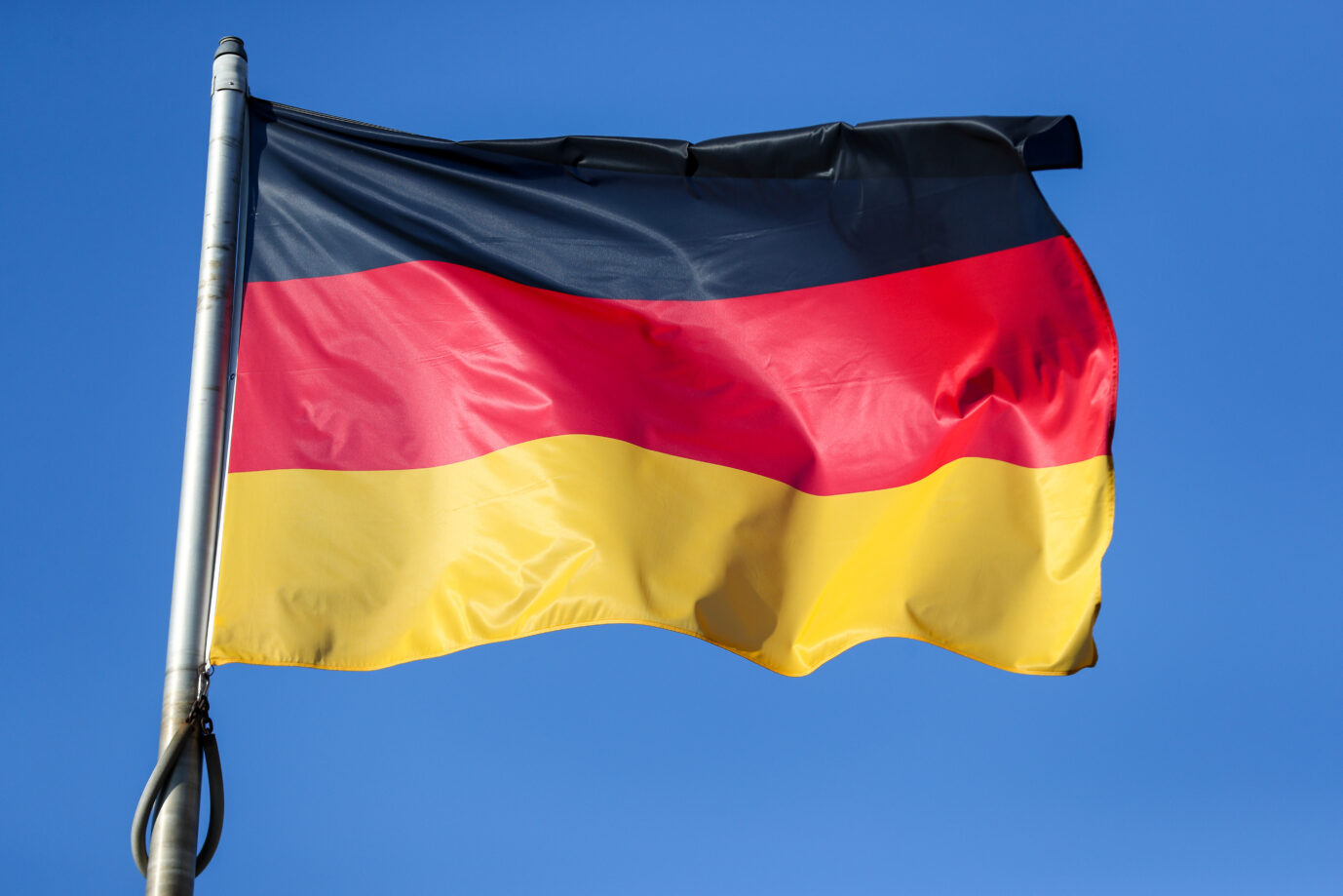 Eine Deutschlandflagge in Leipzig (Symbolbild).