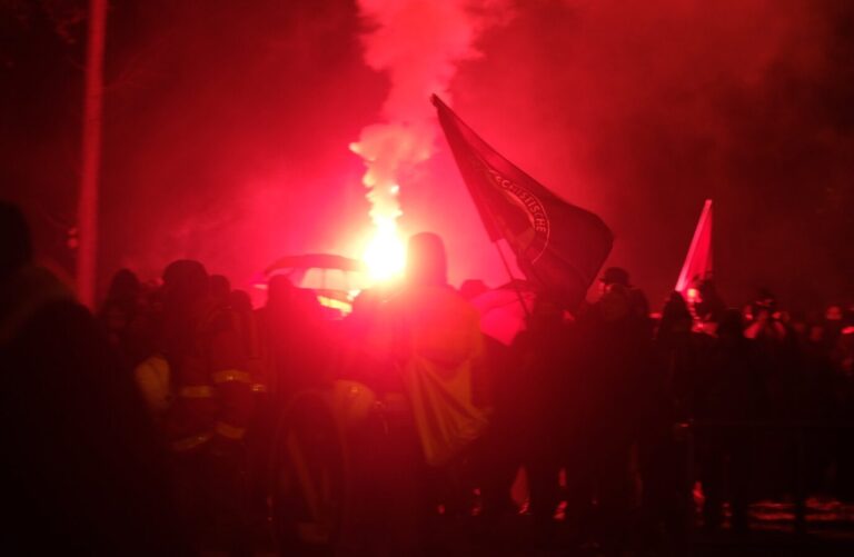 Gewalttätige Antifa-Demo für Indymedia im Jahr 2020.