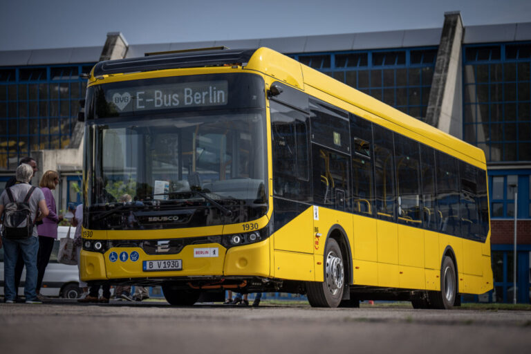 Diese E-Busse des Herstellers Ebusco sorgen in Berlin derzeit für große Probleme.
