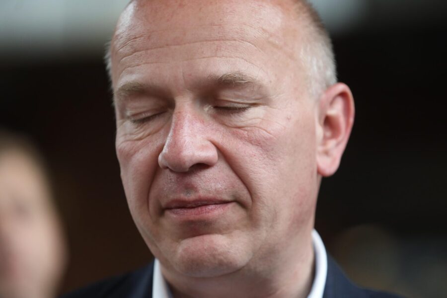 Warum war er so lange nicht erreichbar? Berlins Bürgermeister Kai Wegner (CDU). Foto: picture alliance / dts-Agentur | -