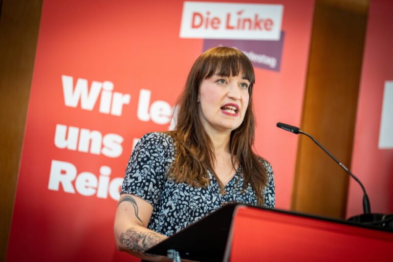 Fraktionsvorsitzende Heidi Reichinnek während ihres Abschlussstatements
