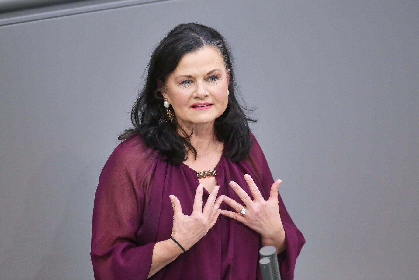 Berlin, Deutschland: Deutscher Bundestag: 40. Bundestagssitzung: Gitta Connemann, CDU