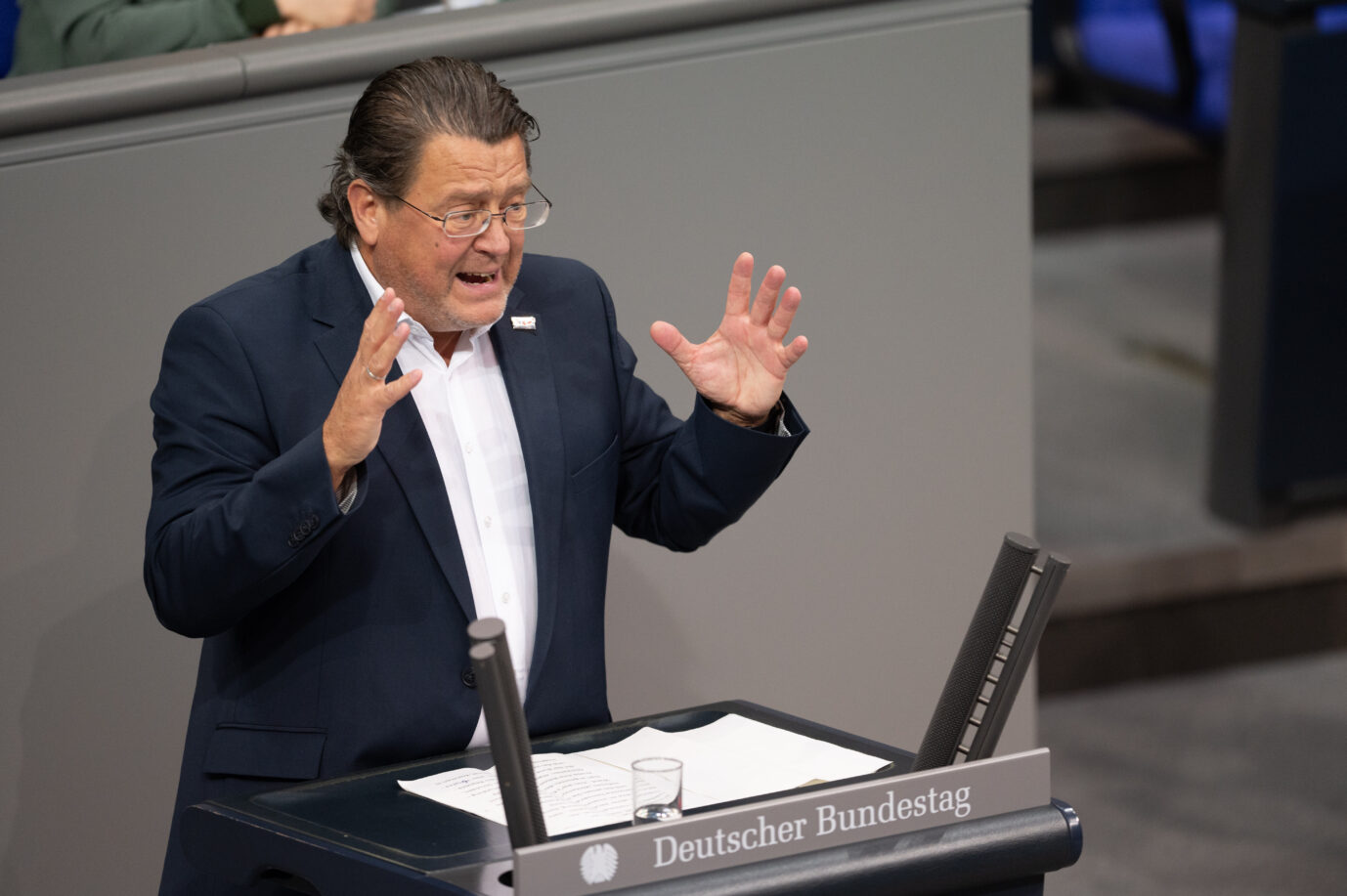 Stephan Brandner (AfD) spricht in der Debatte zum Bundeshaushalt im Bundestag.
