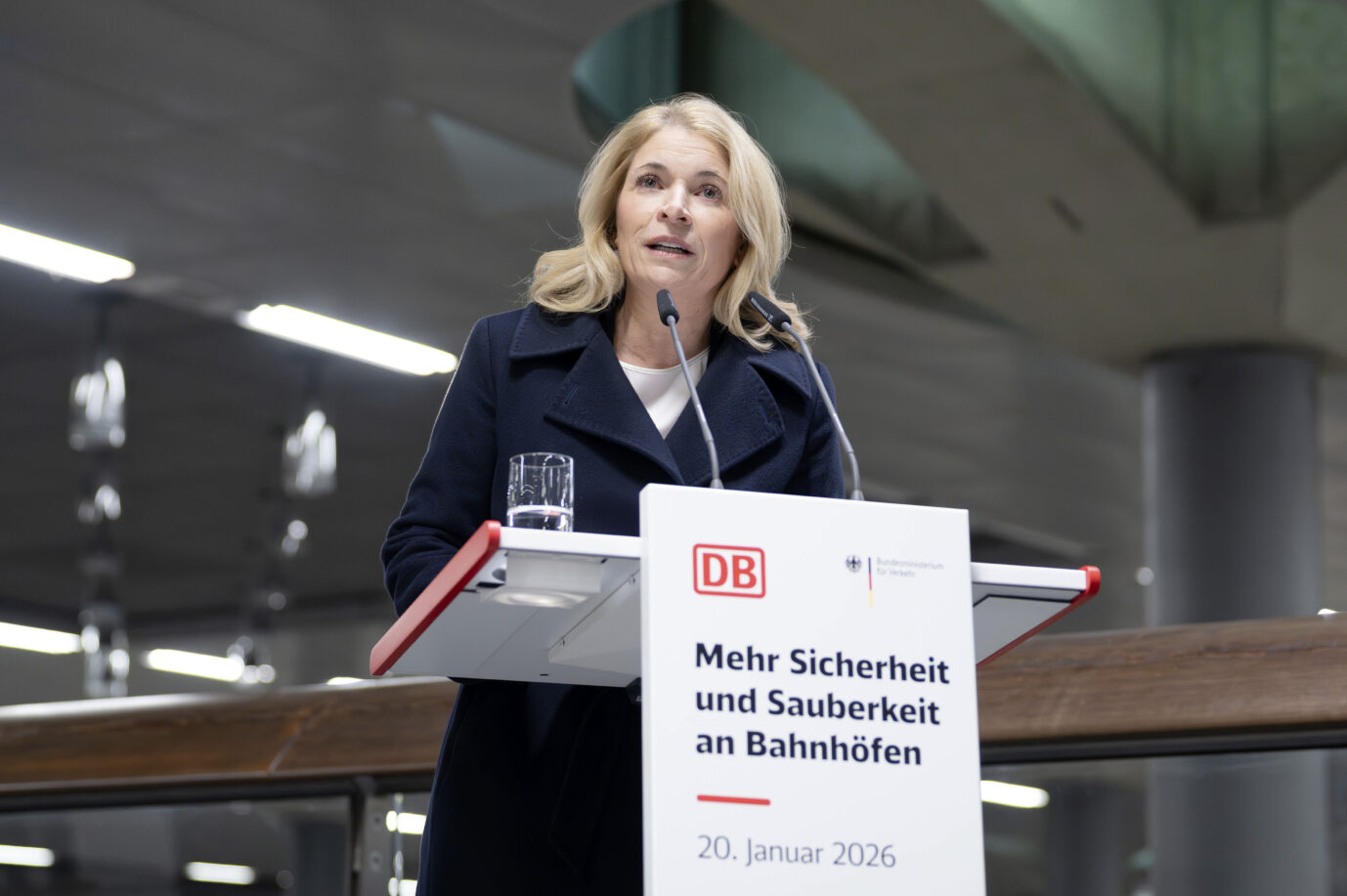 Deutsche Bahn: Bahnchefin Evelyn Palla verkündet ehrgeizige Ziele für die Verbesserung des Staatsunternehmens.