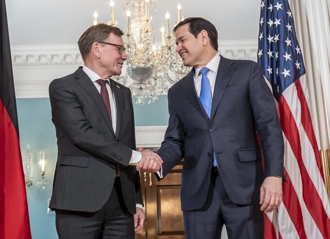 Betonten ihr gutes Verhältnis: Außenminister Johann Wadephul und sein US-Amtskollege Marco Rubio. Foto: picture alliance/dpa | Michael Kappeler