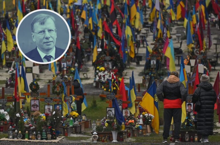 Angehörige trauern an den Gräbern der Gefallenen Soldaten der Ukraine.