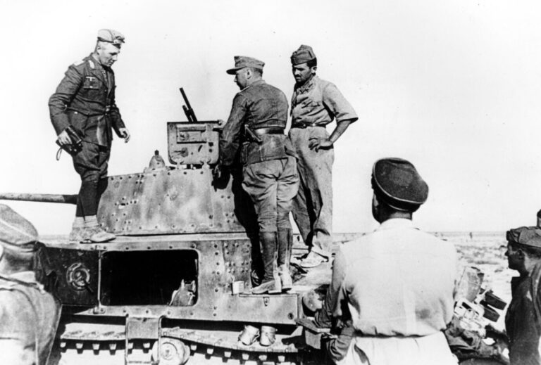 Generalleutnant Erwin Rommel (l.) stand an der Spitze des Deutschen Afrikakorps.