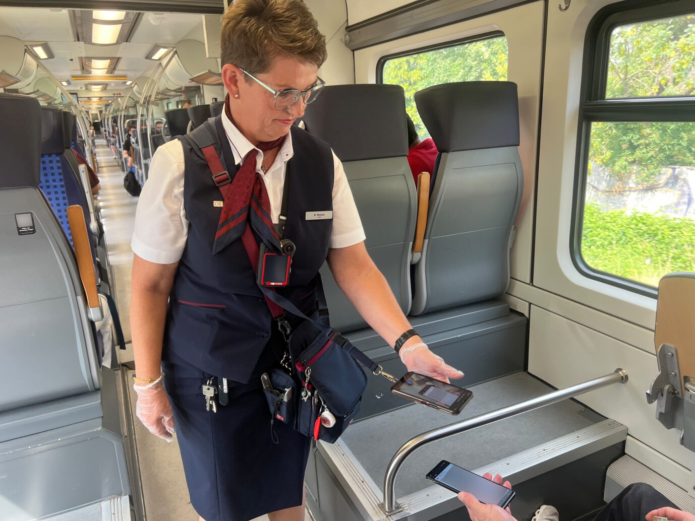 Mehr als 45 Prozent der Gewalttaten gegen Mitarbeiter der Deutschen Bahn gehen auf das Konto von Ausländern. Was will die Bahn gegen die Gewalt tun?
