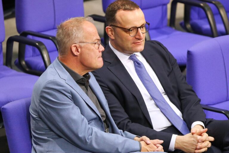 Einigten sich auf das neue Heizungsgesetz: SPD-Fraktionschef Matthias Miersch (links) und sein Amtskollege von der Union, Jens Spahn.