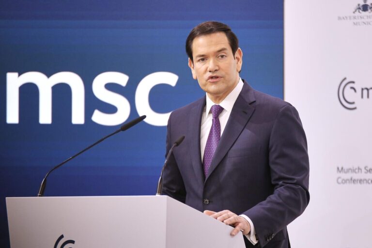 US-Außenminister Marco Rubio hält auf der Münchner Sicherheitskonferenz eine versöhnliche Rede. Washington kann auch Zuckerbrot.