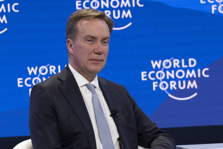 WEF-Borge Brende auf der Bühne des Weltwirtschaftsforums in Davos. Nun stolpert er über den Epstein-Skandal.