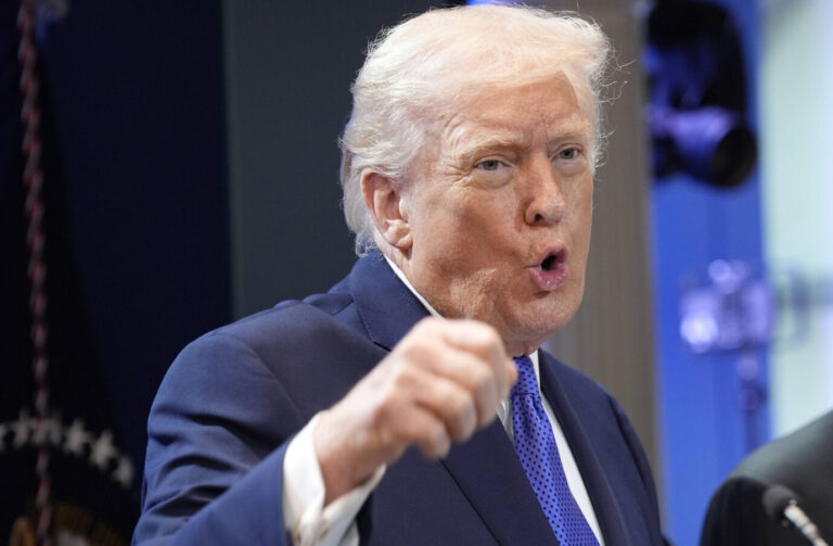 Will die Entscheidung des Obersten Gerichtshofes nicht hinnehmen: US-Präsident Donald Trump. Foto: IMAGO / Newscom / AdMedia