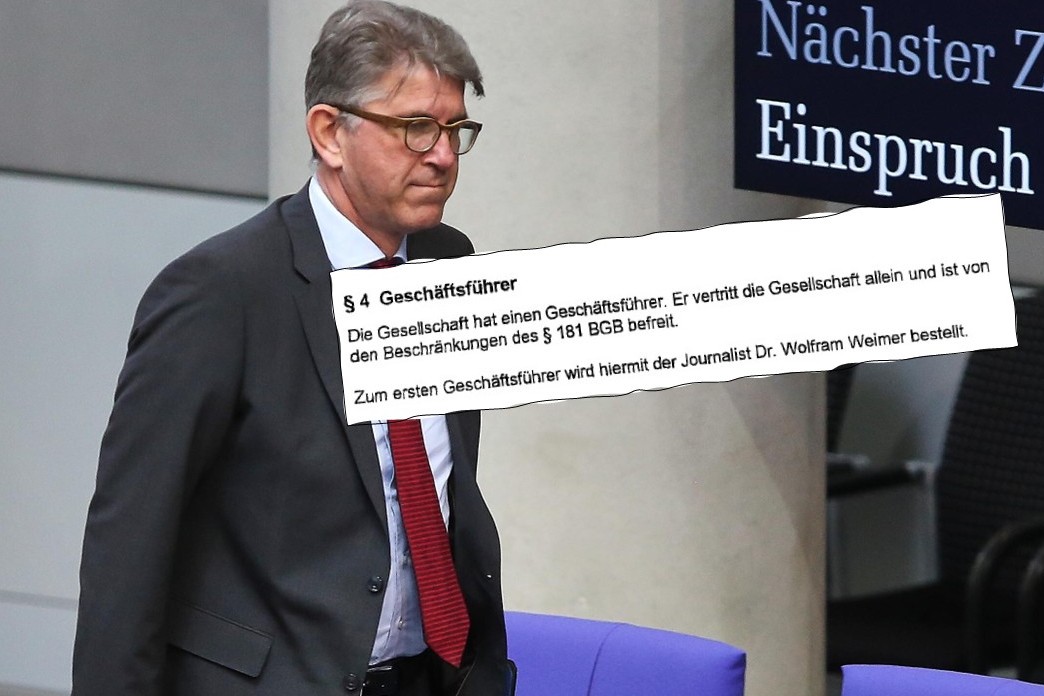 Wolfram Weimer bleibt alleiniger Geschäftsführer seiner obskuren GmbH, ändert aber jetzt den Geschäftszweck so, dass er mit dem Ministergesetz konform geht.